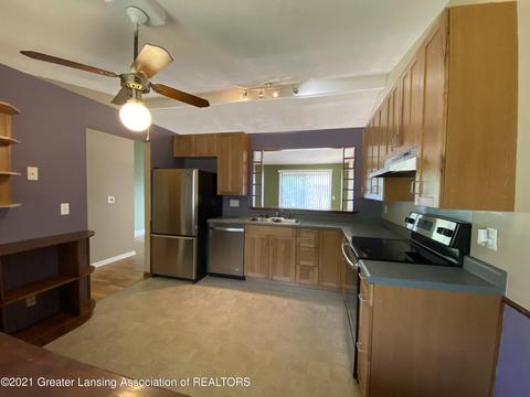 4219 Killarney Ct, Lansing, MI 48911 photo 7