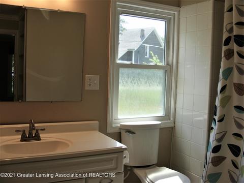 210 E Plain St, Eaton Rapids, MI 48827 photo 23