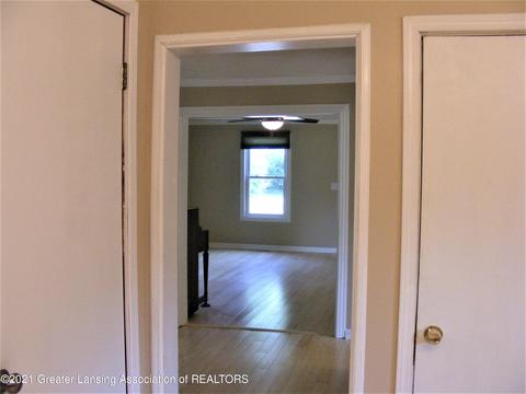 210 E Plain St, Eaton Rapids, MI 48827 photo 10