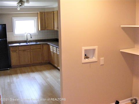 210 E Plain St, Eaton Rapids, MI 48827 photo 6