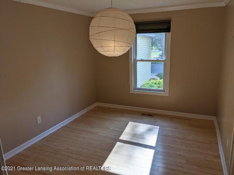 210 E Plain St, Eaton Rapids, MI 48827 photo 12