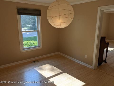 210 E Plain St, Eaton Rapids, MI 48827 photo 13
