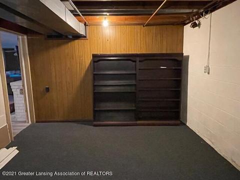 105 E Oak St, Saint Johns, MI 48879 photo 22
