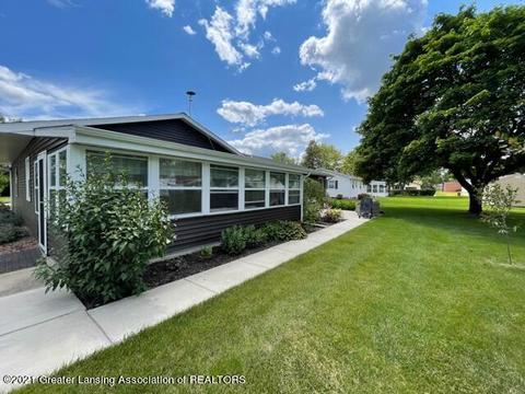 105 E Oak St, Saint Johns, MI 48879 photo 28