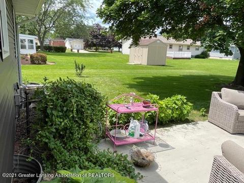 105 E Oak St, Saint Johns, MI 48879 photo 25