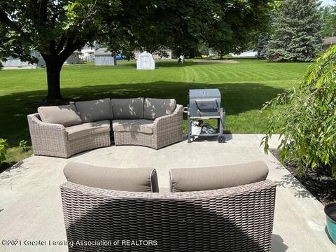 105 E Oak St, Saint Johns, MI 48879 photo 23