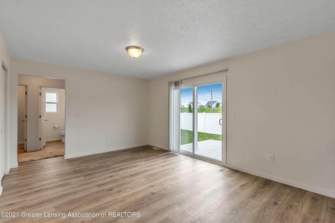 1112 River Oaks Dr, Dewitt, MI 48820 photo 15