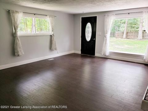 1312 Hatch Rd, Okemos, MI 48864 photo 5
