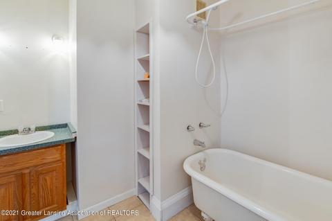 130 E Oak St, Ovid, MI 48866 photo 16