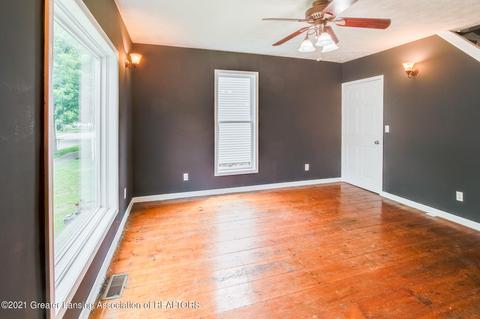 130 E Oak St, Ovid, MI 48866 photo 10