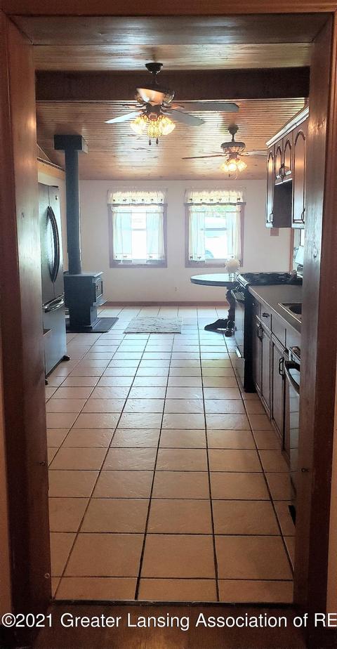 34 S Aurelius Rd, Mason, MI 48854 photo 8