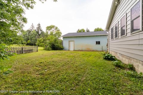 4105 N Smith, Dimondale, MI 48821 photo 25