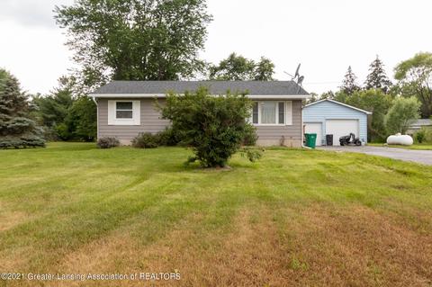 4105 N Smith, Dimondale, MI 48821 photo 3