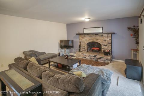 5672 Babbitt, Haslett, MI 48840 photo 24