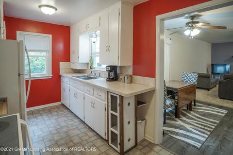 5672 Babbitt, Haslett, MI 48840 photo 7