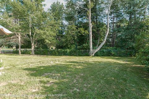 577 Maple Hill Dr, Haslett, MI 48840 photo 17
