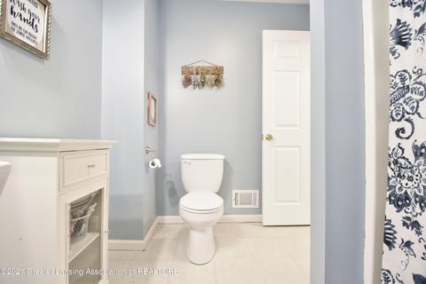10253 W Howe Rd, Eagle, MI 48822 photo 25