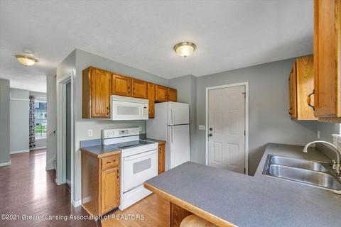 4660 Doncaster Ave, Holt, MI 48842 photo 15