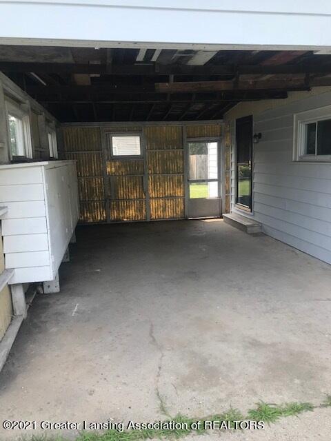 213 Keeney St, Perry, MI 48872 photo 8