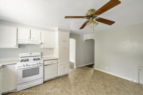 4482 North St, Holt, MI 48842 photo 15