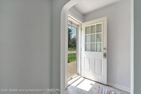 4482 North St, Holt, MI 48842 photo 6