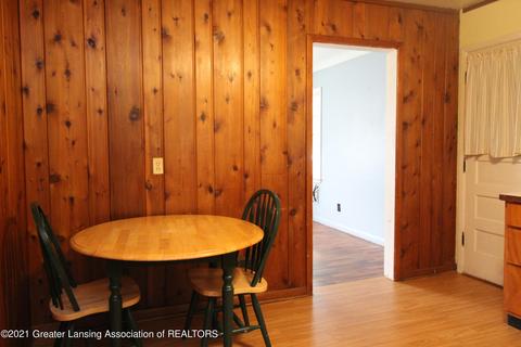 513 Maple Rdg, Albion, MI 49224 photo 8