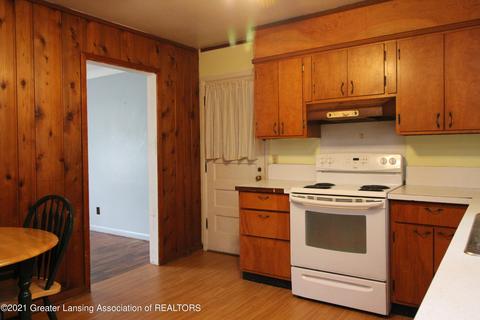 513 Maple Rdg, Albion, MI 49224 photo 7