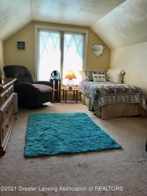 2100 Darby Dr, Lansing, MI 48906 photo 17