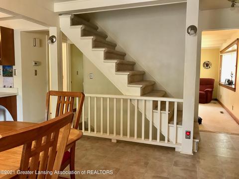 2100 Darby Dr, Lansing, MI 48906 photo 11