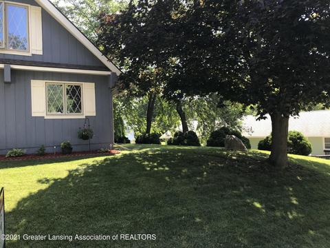 2100 Darby Dr, Lansing, MI 48906 photo 35