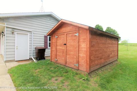 2812 Avery Rd, Saint Johns, MI 48879 photo 5