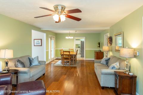 2102 Sandhill Rd, Mason, MI 48854 photo 9