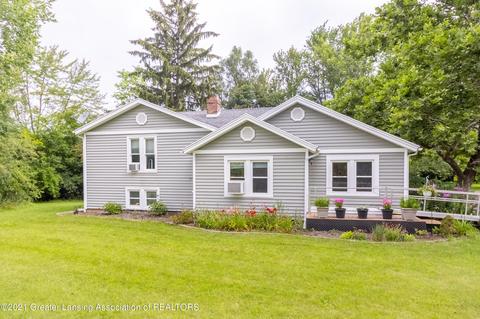 2102 Sandhill Rd, Mason, MI 48854 photo 1