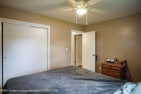 601 E Howe Ave, Lansing, MI 48906 photo 27