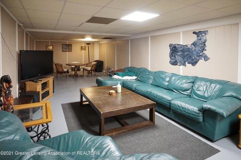 601 E Howe Ave, Lansing, MI 48906 photo 30