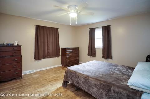 601 E Howe Ave, Lansing, MI 48906 photo 21