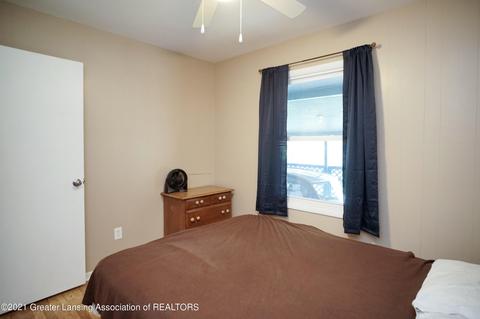 601 E Howe Ave, Lansing, MI 48906 photo 16