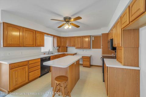 3928 Vanneter Rd, Williamston, MI 48895 photo 9