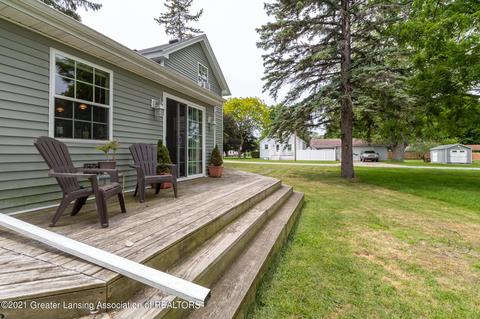 321 S Madison St, Perry, MI 48872 photo 32
