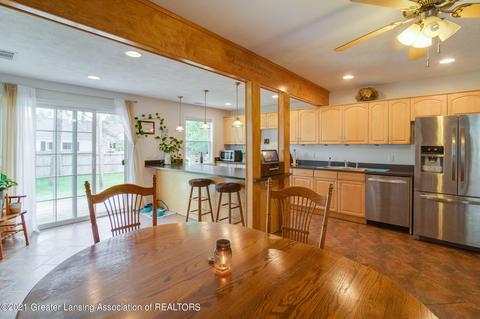 321 S Madison St, Perry, MI 48872 photo 11