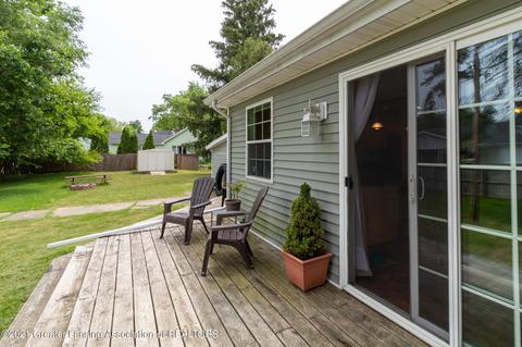 321 S Madison St, Perry, MI 48872 photo 31