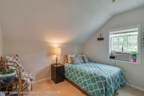321 S Madison St, Perry, MI 48872 photo 20