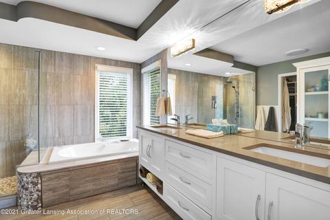 3922 Norway Pine Dr, Dewitt, MI 48820 photo 30