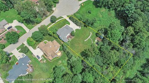3922 Norway Pine Dr, Dewitt, MI 48820 photo 3