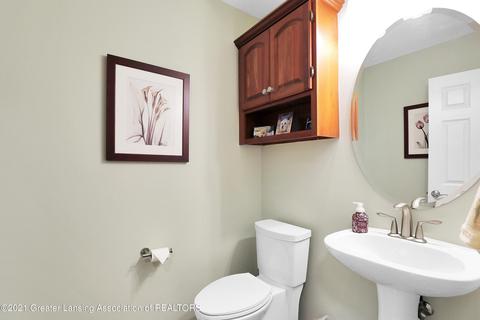 3922 Norway Pine Dr, Dewitt, MI 48820 photo 26