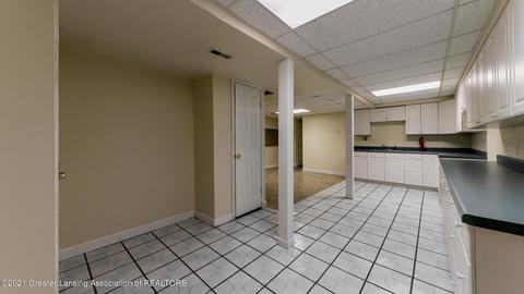 654 Earliglow Ln, Haslett, MI 48840 photo 24