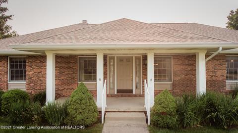 654 Earliglow Ln, Haslett, MI 48840 photo 2