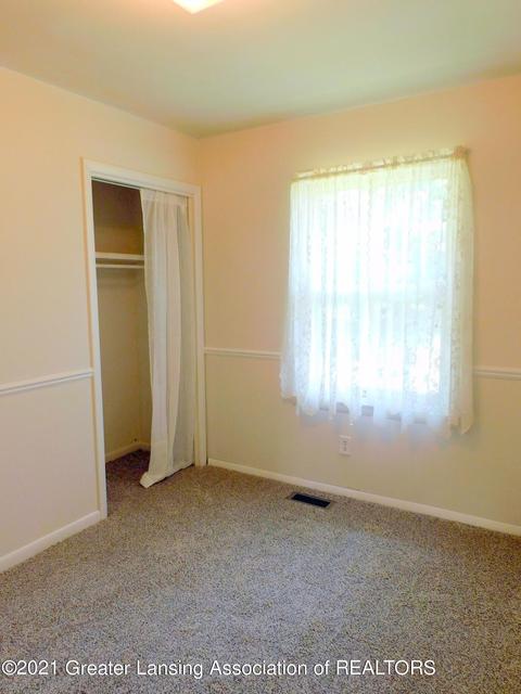 8193 Hunter, Bath, MI 48808 photo 24