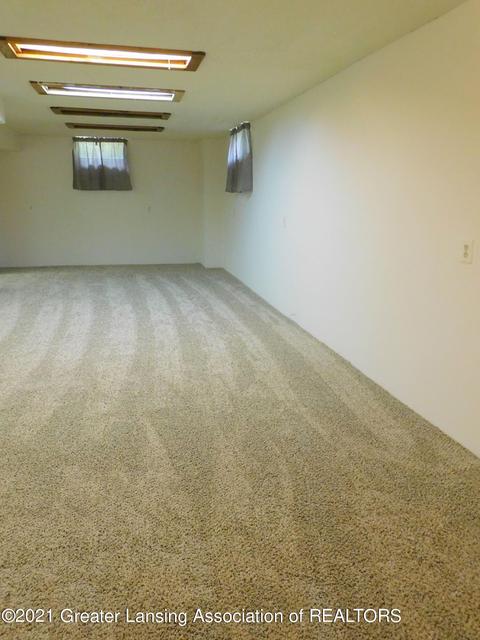 8193 Hunter, Bath, MI 48808 photo 26