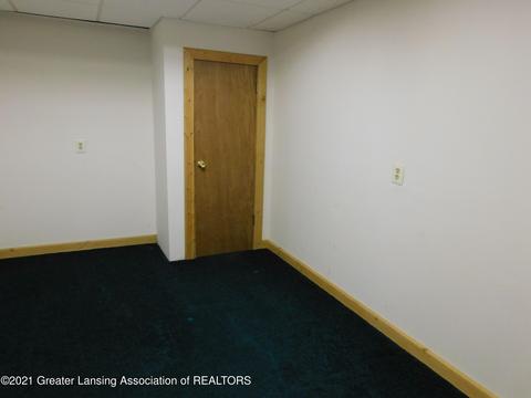 8193 Hunter, Bath, MI 48808 photo 28